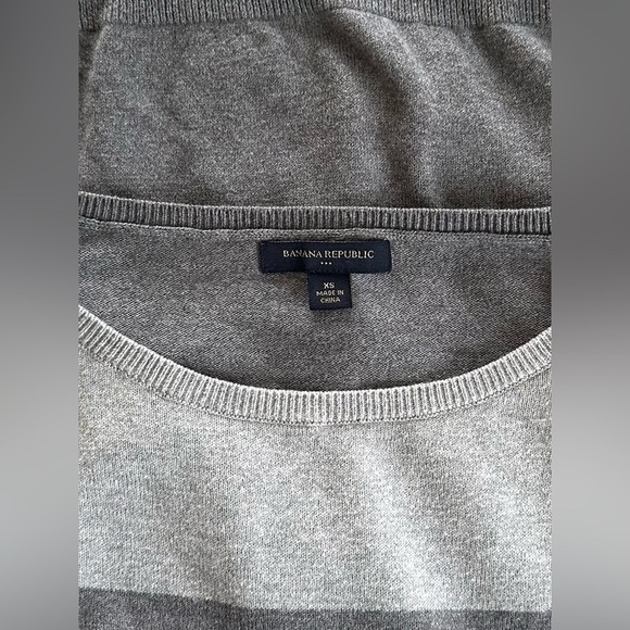 Banana Republic Gray Crew Neck Sweater Versatile Knit - Picture 6 of 6